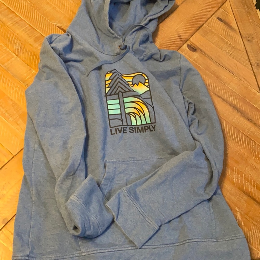 Patagonia Women’s large hoodie